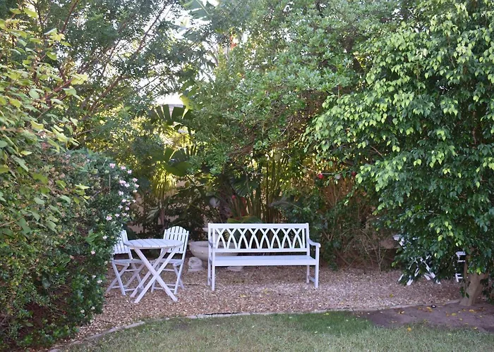 Paradiso Guesthouse & Self-Catering Cottage
