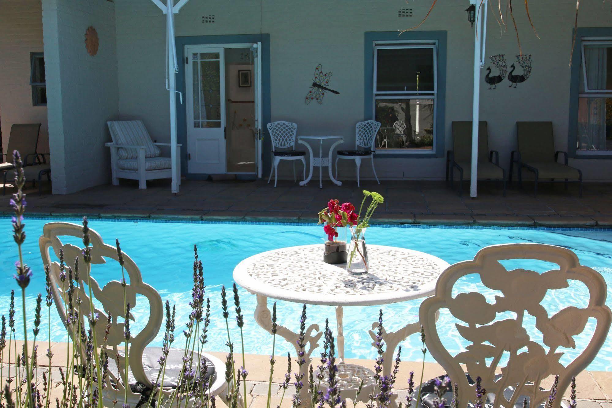 Paradiso & Self-catering Guest house