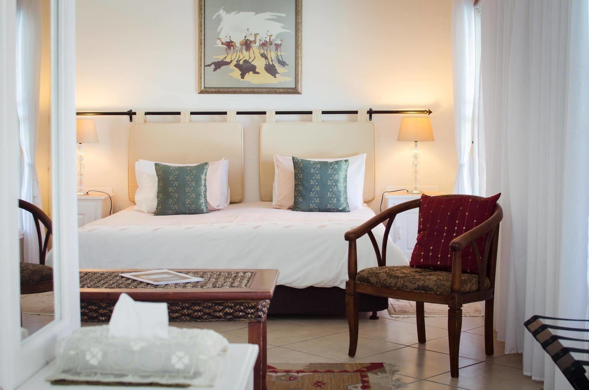 Guest house Paradiso & Self-catering