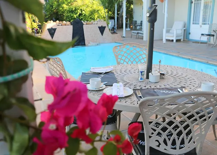 Paradiso Guesthouse & Self-Catering Cottage