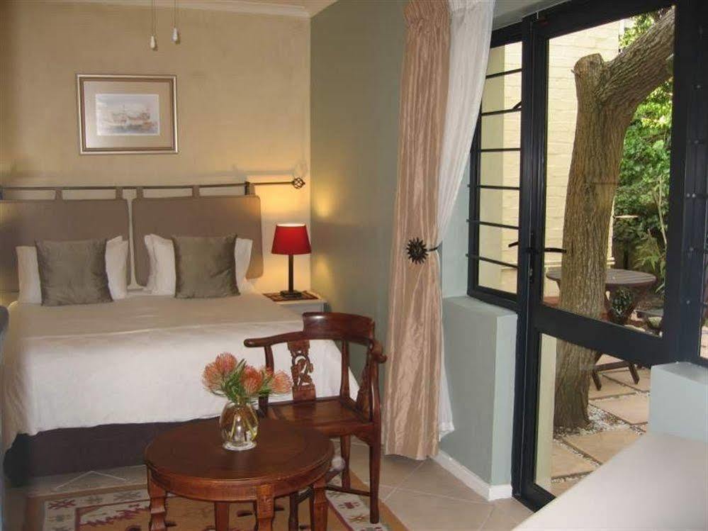 Paradiso & Self-catering