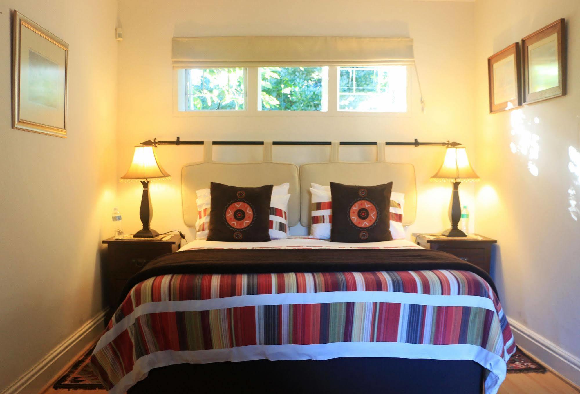 Paradiso & Self-catering