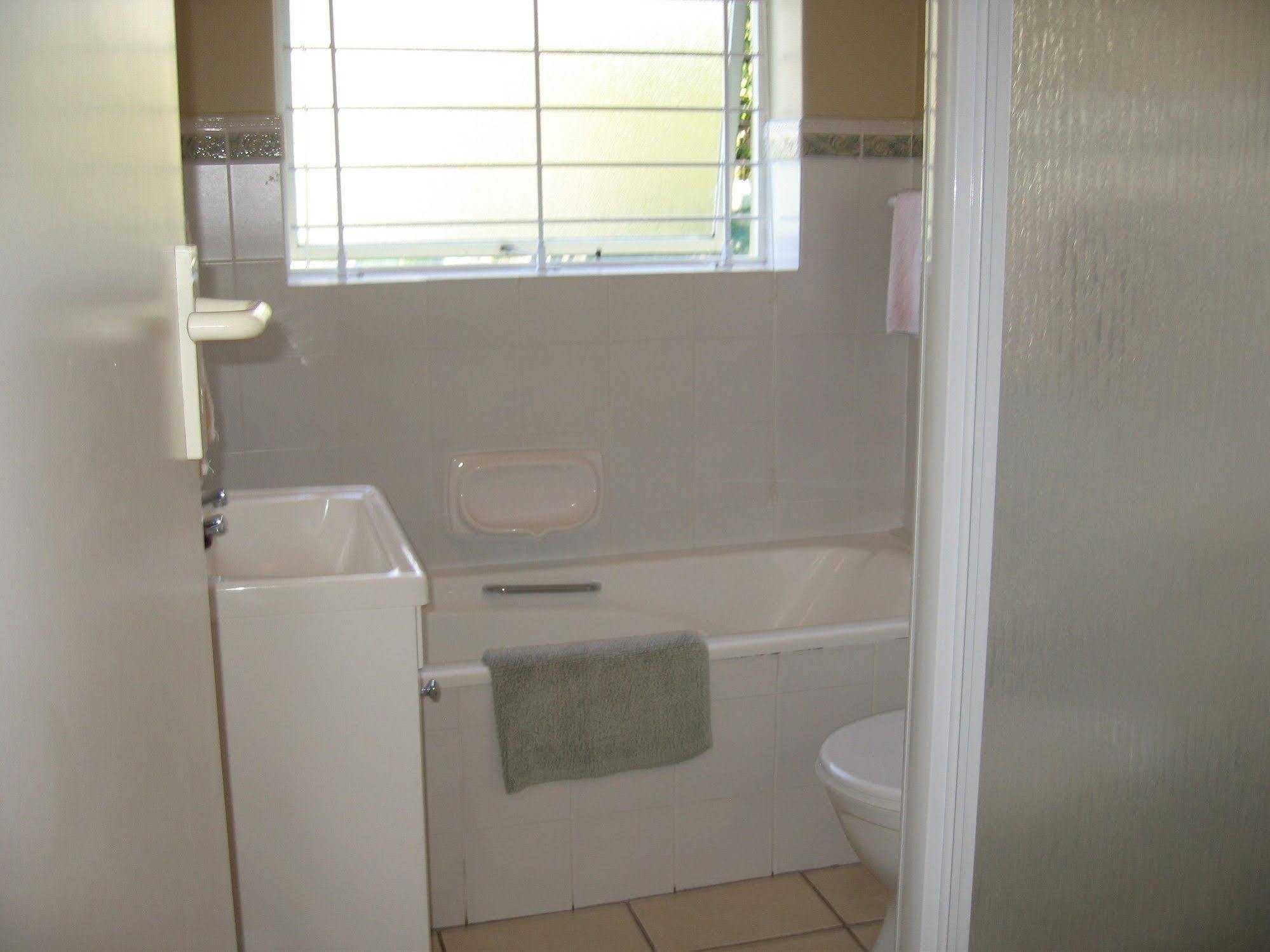 Guest house Paradiso & Self-catering