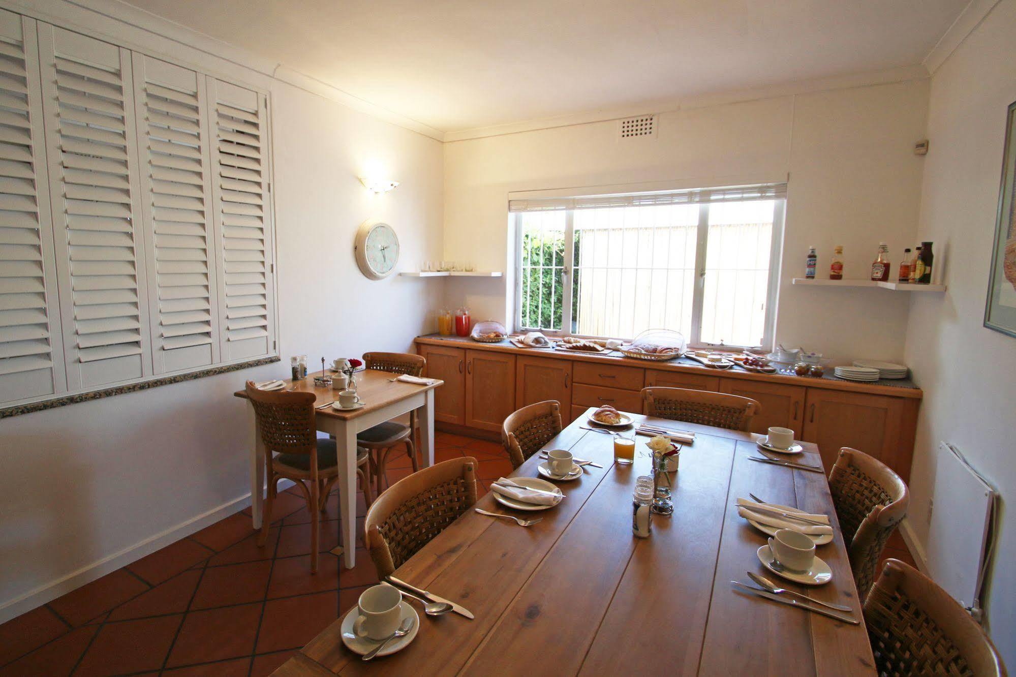 Paradiso & Self-catering Guest house