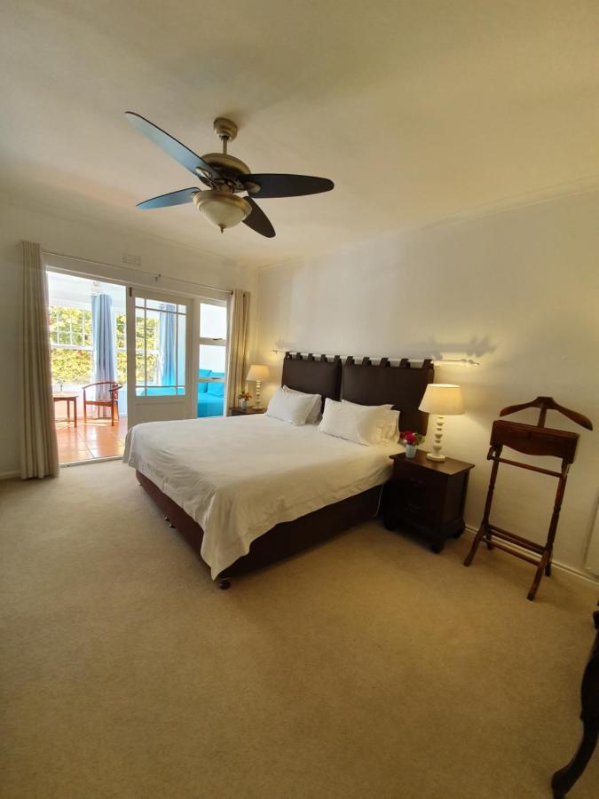 Guest house Paradiso & Self-catering