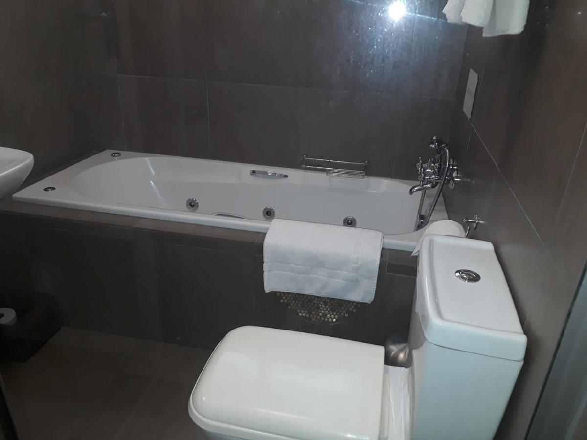 Paradiso & Self-catering Guest house Cape Town